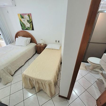 Apartamento 200 Metros Da Praia 03 Quartos Com Ar Condicionado - Meia Praia - イタペマ エクステリア 写真