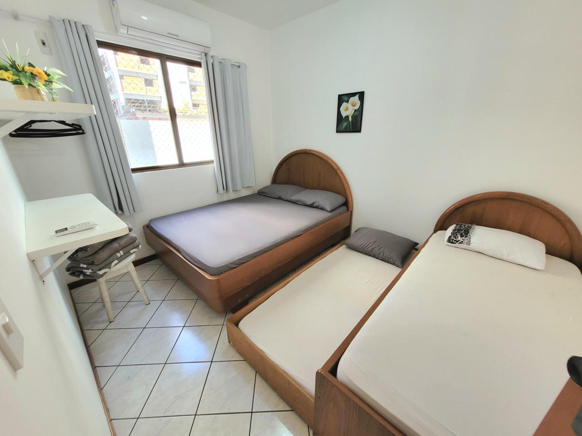 Apartamento 200 Metros Da Praia 03 Quartos Com Ar Condicionado - Meia Praia - イタペマ エクステリア 写真